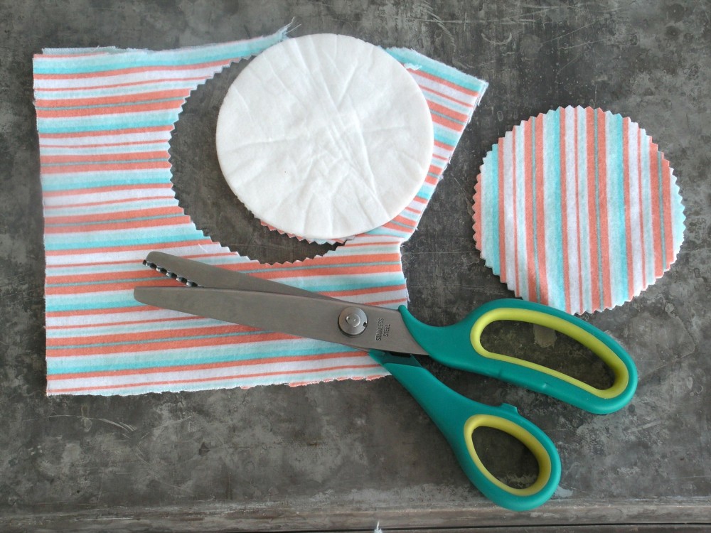 DIY Reusable Cloth Breast Pads - The Healthy Honey's